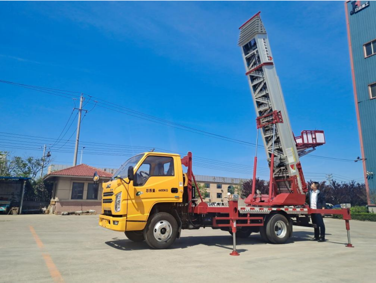 西平云梯车出租费用解析：如何选择更具性价比的服务